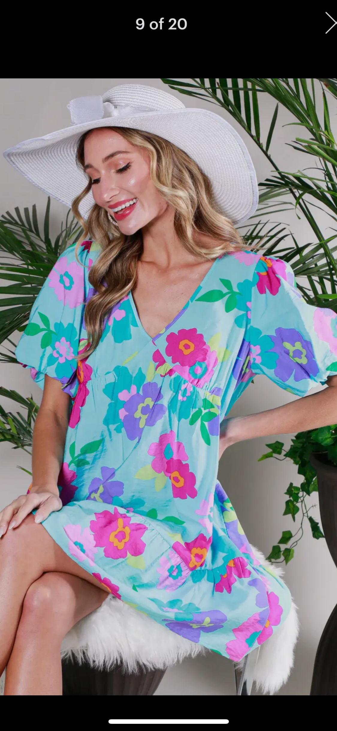 V neck Short bubble sleeve Floral Printed Mini Dress